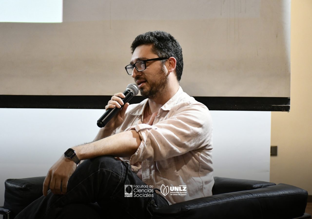 gallery-item